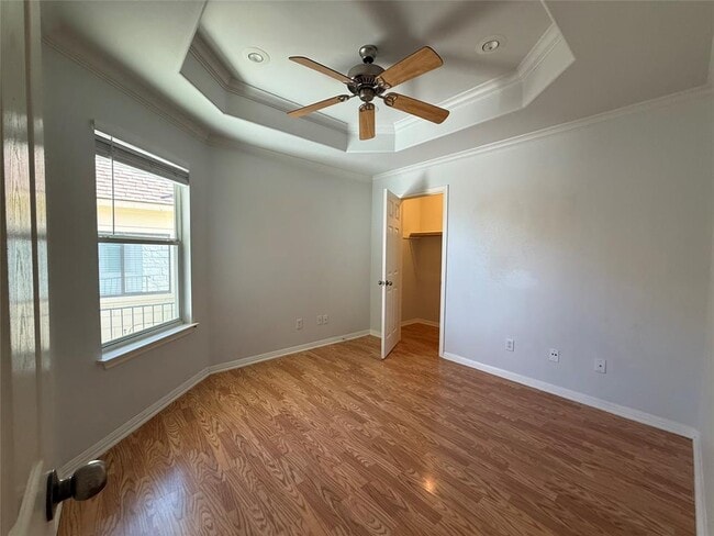 Building Photo - 3209 MacArthur Ave