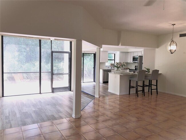 Building Photo - 1664 Starling Dr