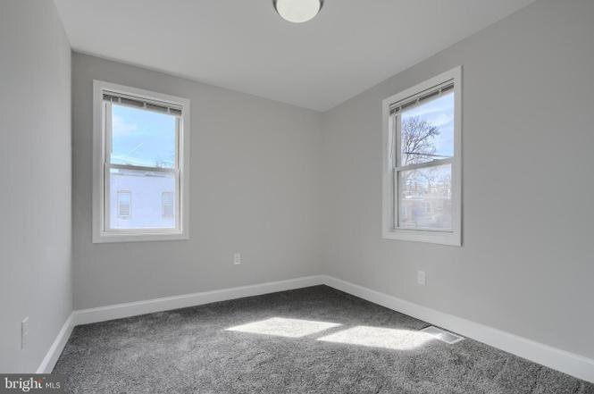 Building Photo - 2448 Shirley Ave