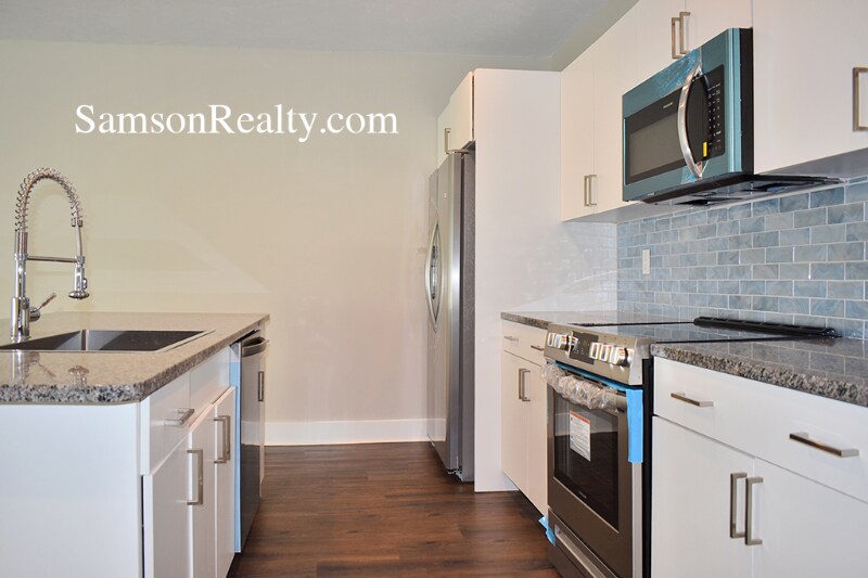 Building Photo - 190 Charlie's Wy