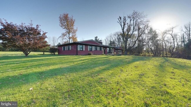 Building Photo - 53 Iron Bridge Rd