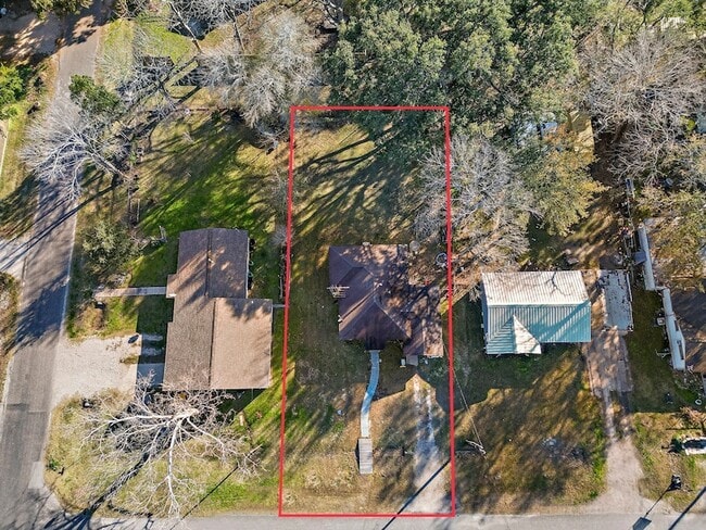 Building Photo - 506 Trinity St