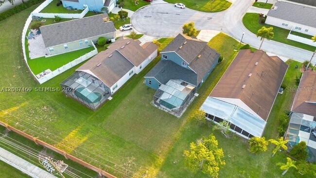 Building Photo - 321 Corvina Dr