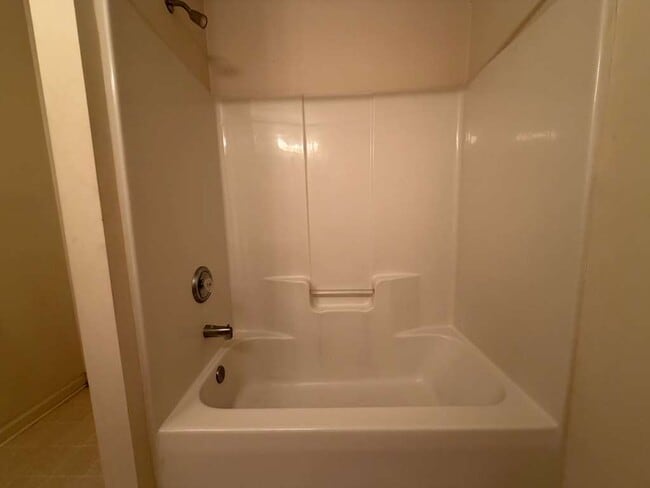 Building Photo - 6007 Cougar Ln