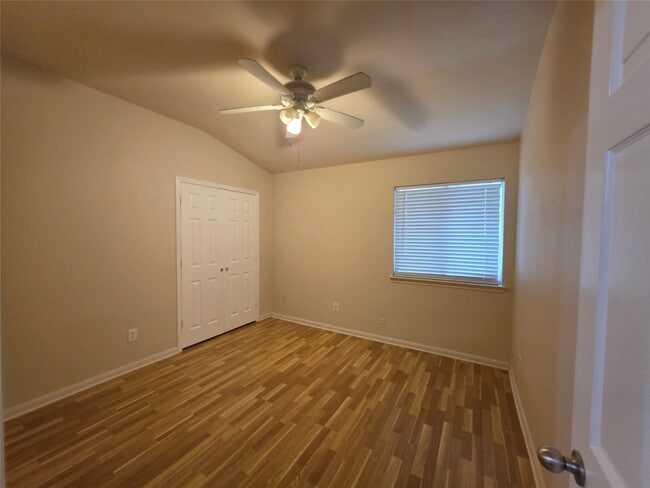 Building Photo - 2403 Pinpoint Dr