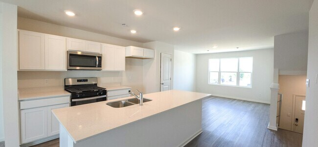 Building Photo - 8769 W 108th Dr