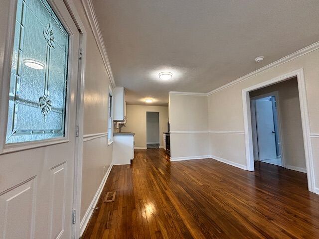 Building Photo - 303 Willow St