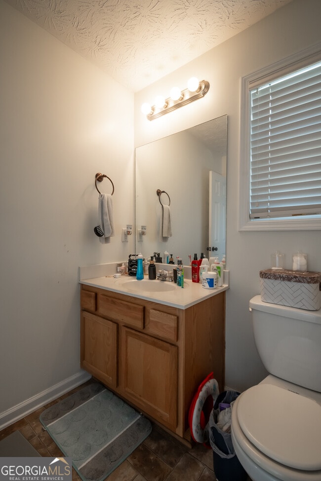 Building Photo - 213 Sidney Lanier Ave