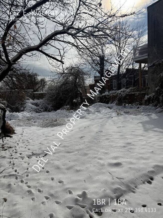 Building Photo - 412 E Walnut Ln