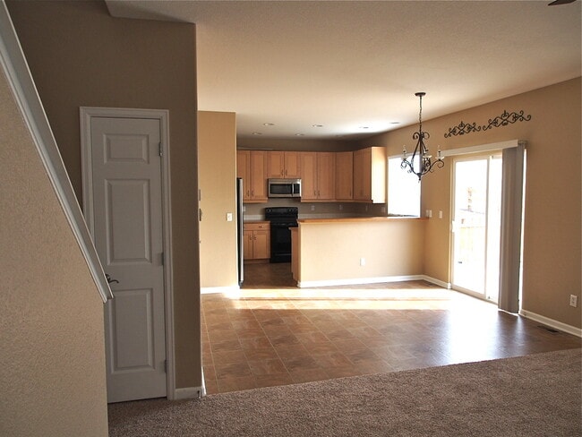 Building Photo - The Meadows Deceptively Spacious w/3BD plus Large Loft! Available Now.