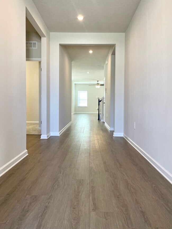 Building Photo - Move In June 16th! Brand New Construction ...