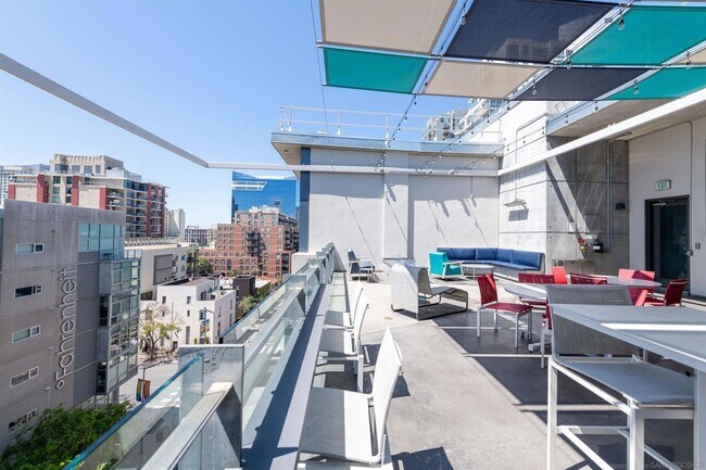 Building Photo - 1050 Island Ave