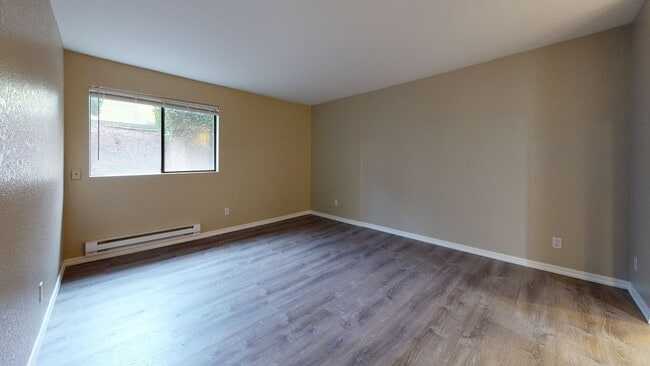 Building Photo - 2 Bedroom Condo in Sunn Fjord - Community Amenities Incl. - Available 5/15