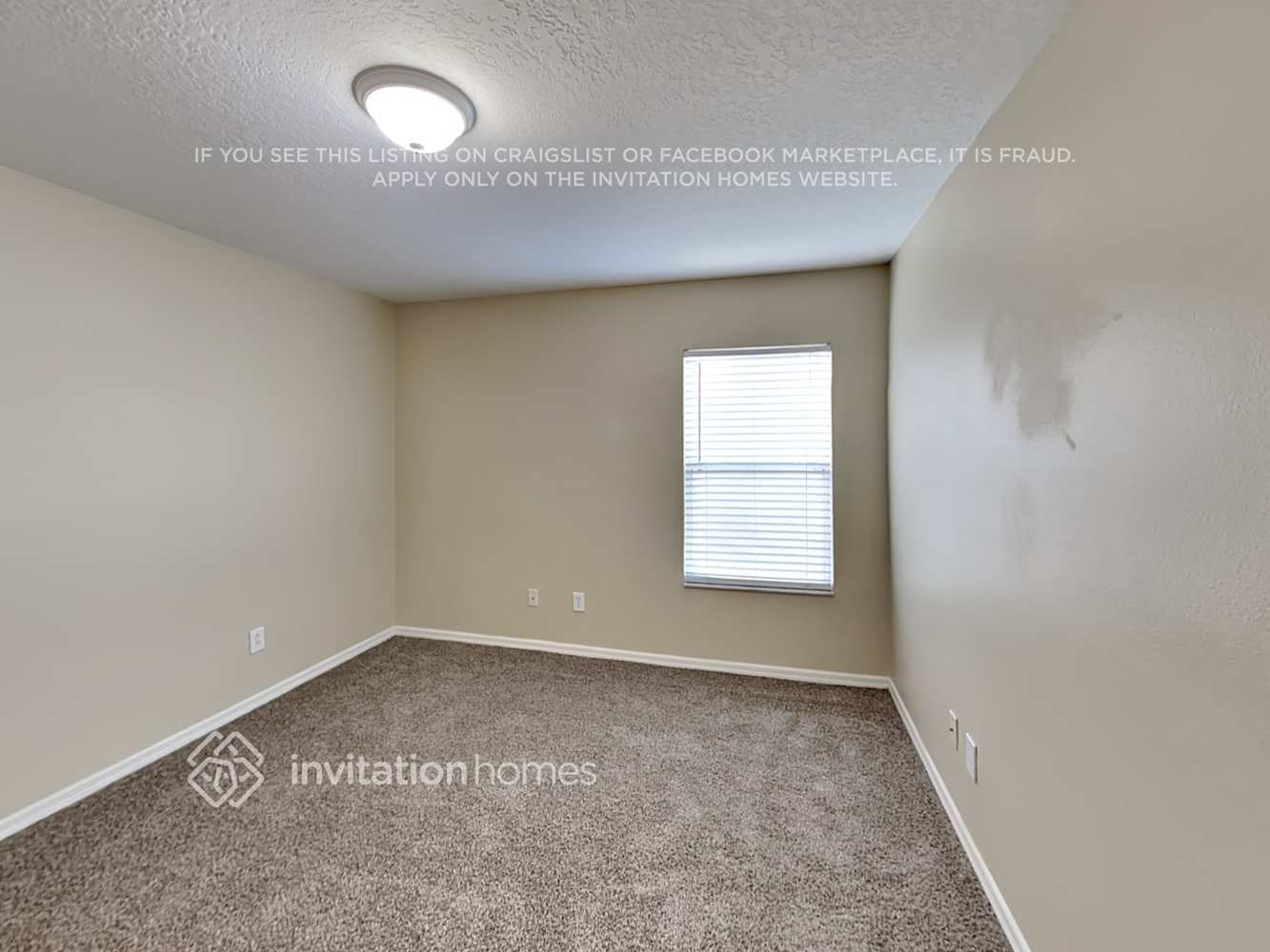 Building Photo - 15262 Galbi Dr