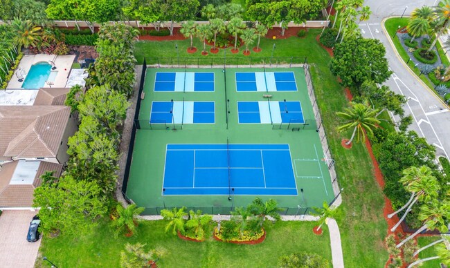 Building Photo - Beautiful 4BR Home in Gated Wellington Shores | Fenced Yard | Resort-Style Amenities