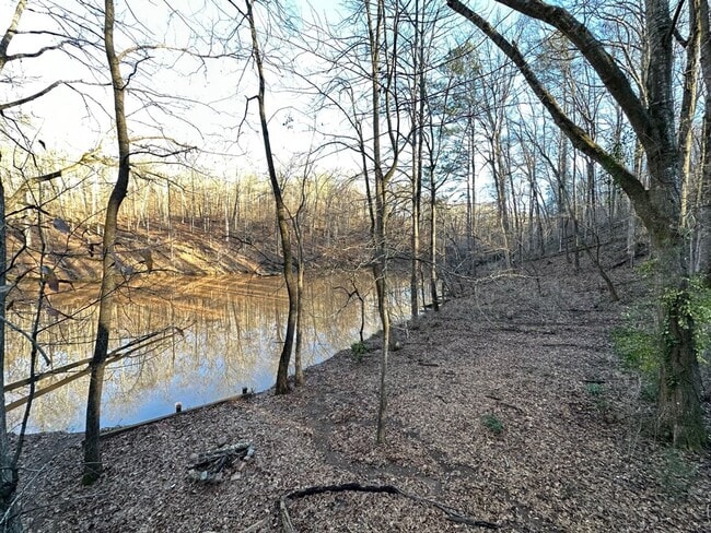 Building Photo - Beautiful Home off Timothy Available