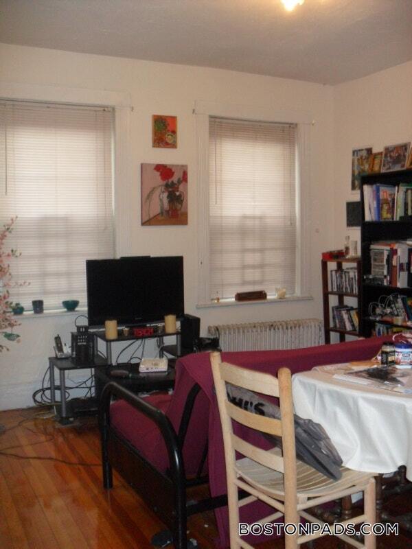 Building Photo - 1412 Commonwealth Ave