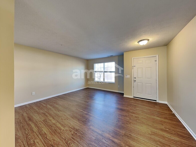 Building Photo - 11141 Hylas Dr