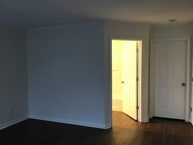 Building Photo - 280 Coyote Dr