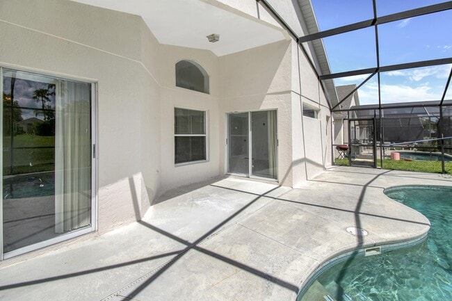Building Photo - 236 Langham Dr