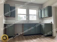 Building Photo - 4-Bed 1.5-Bath House + 2-Car Garage