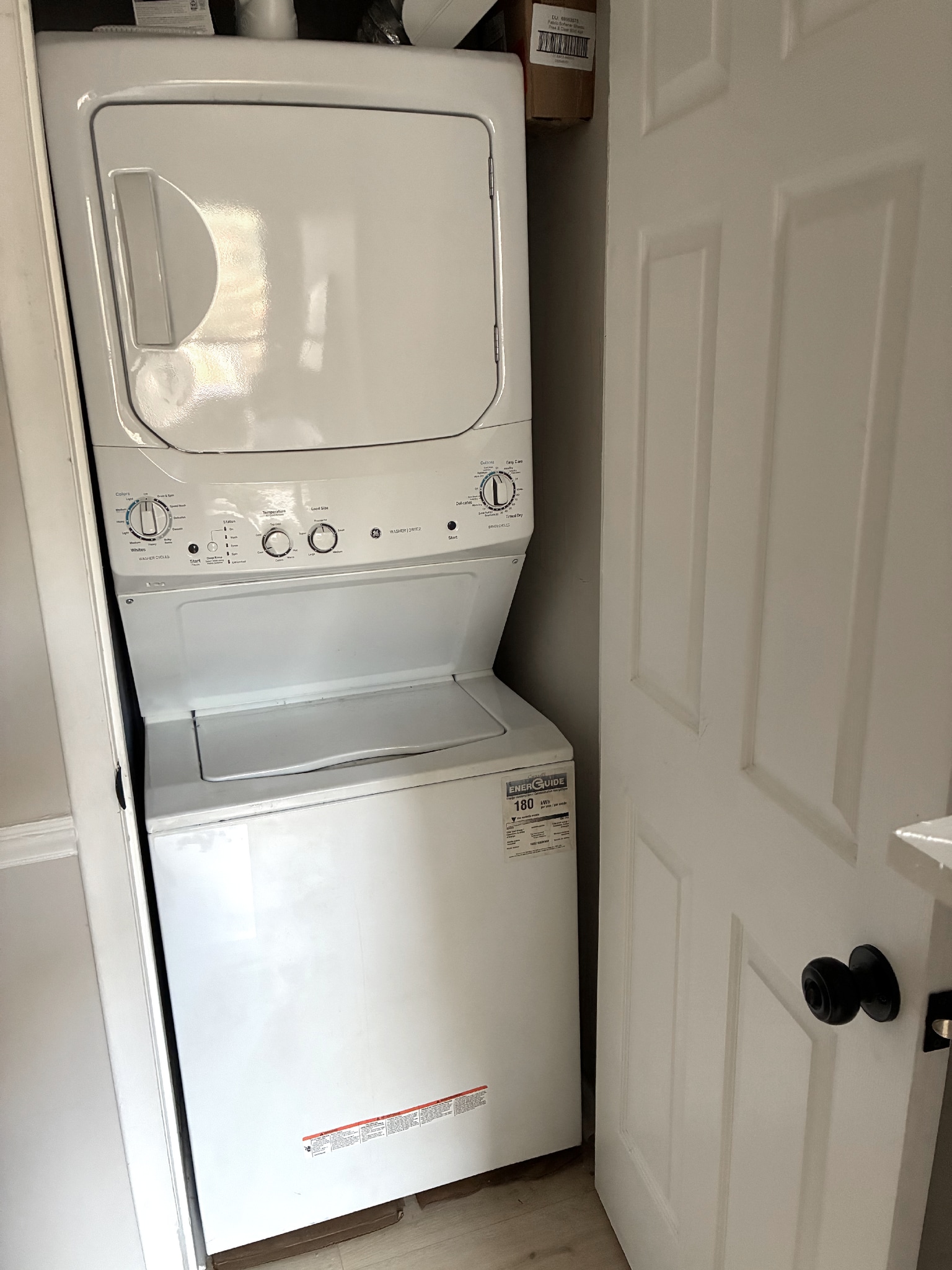 In-Home Laundry - 832 W 35th St