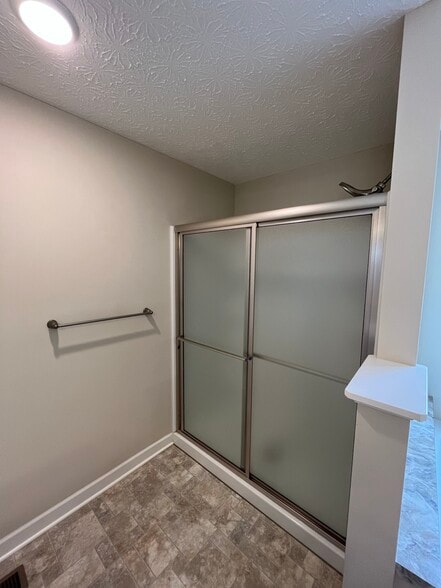 Building Photo - 17200 OH-739