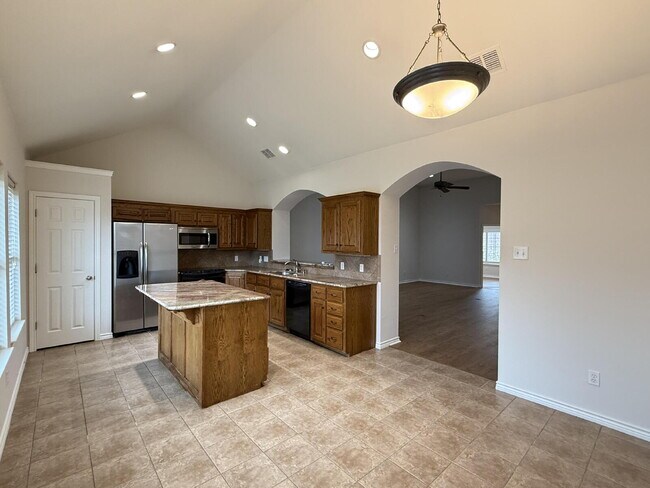 Building Photo - Modern Comfort Meets Cozy Living on Casual Cir!