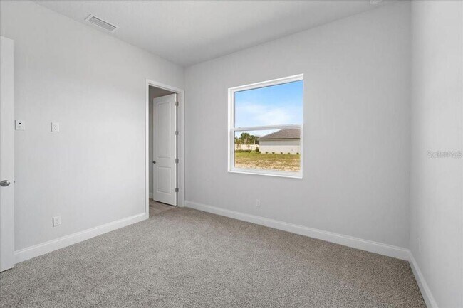Building Photo - 60 Del Palma Dr