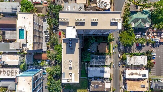 Building Photo - 430 Keoniana St