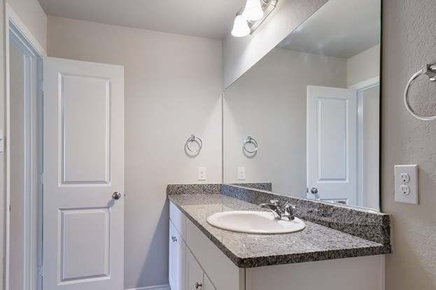 Building Photo - 5550 Basil Chase