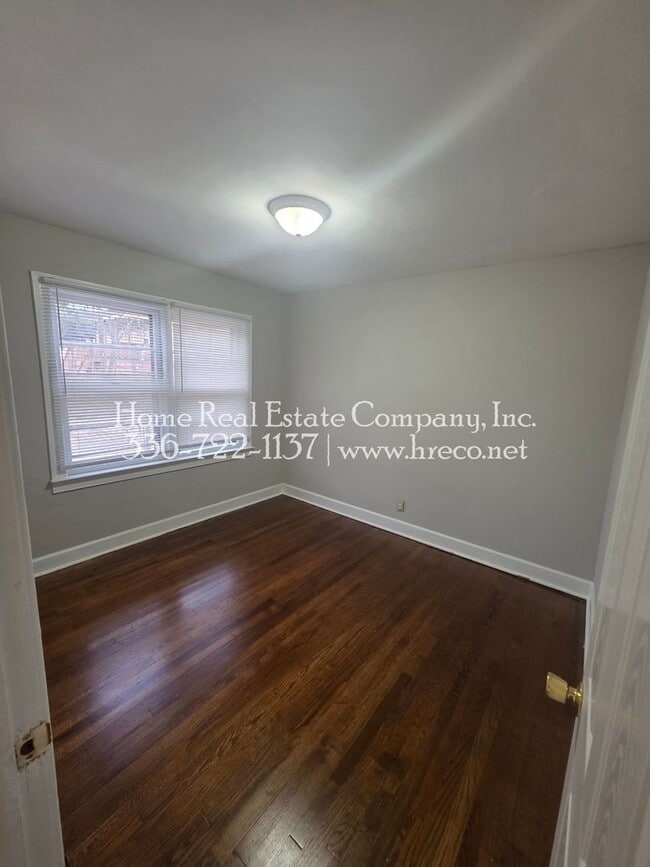 Building Photo - 1209 E. Third Street