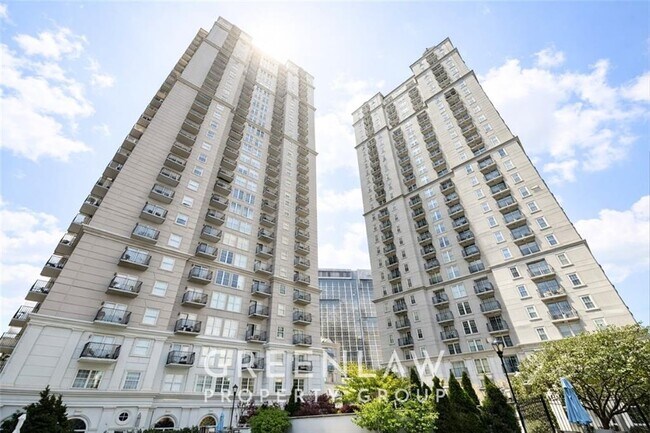 Building Photo - 195 14th St NE