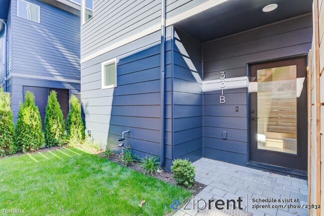 Building Photo - 2 br, 2 bath Townhome - 331 18th Ave, Seat...