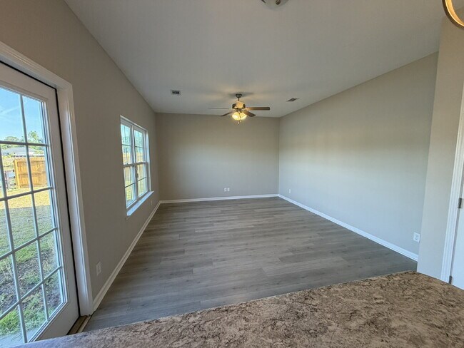 Building Photo - Home for Rent