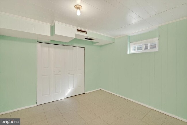 Building Photo - 224 University Blvd E