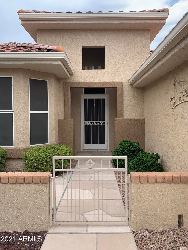 Building Photo - 15136 W Corral Dr