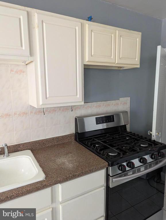 Building Photo - 6281 Souder St