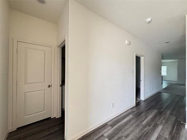 Building Photo - 1605 Shadow Hawk Dr