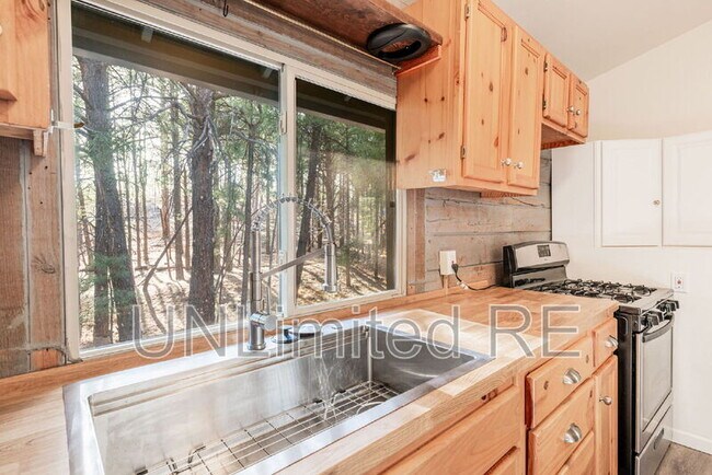 Building Photo - 4555 S Lake Mary Rd