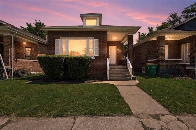 Building Photo - 3761 Jackson St