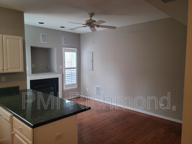 Building Photo - 8014 Cottesmore Ct