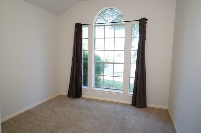 Building Photo - 18031 Still Springs Ct