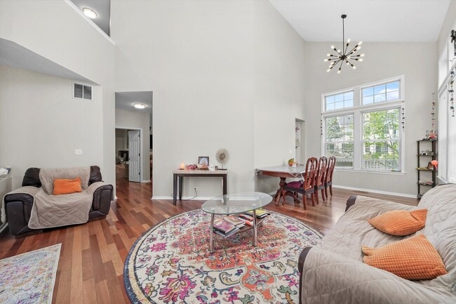 Building Photo - 2227 Avalon Ct S