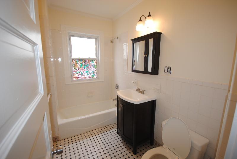 Building Photo - 35 Sudan St