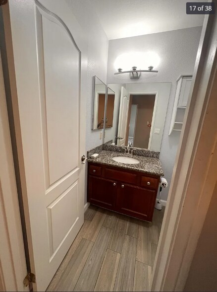 Building Photo - 10235 Madrid Way