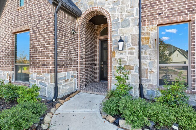 Building Photo - 28907 Ridge Valley Ct