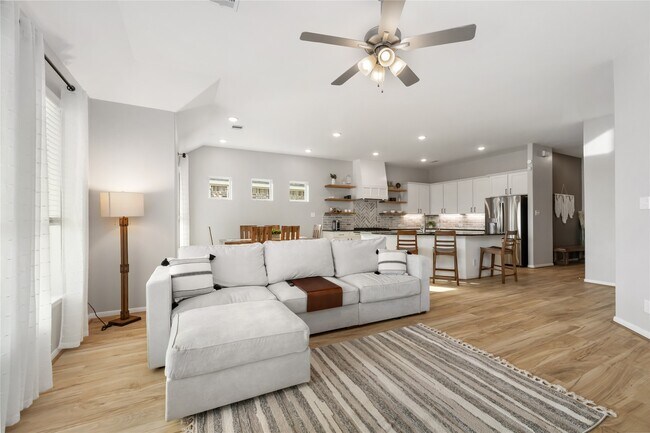 Building Photo - 1259 Tilia Crk Ln