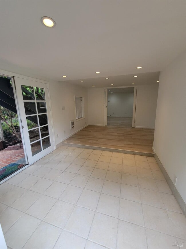 Building Photo - 346 Corte Madera Ave