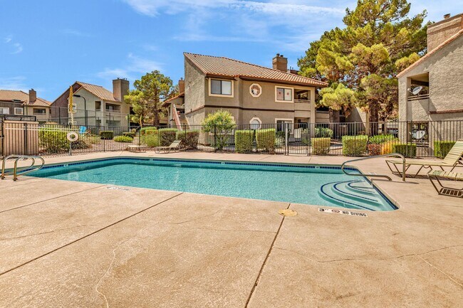 Building Photo - SW!! 2 Bedroom Condo!! 1st Floor!! Newly r...